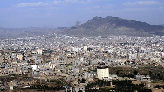 Husiler Sana'daki El-Cezire ofisini bastı