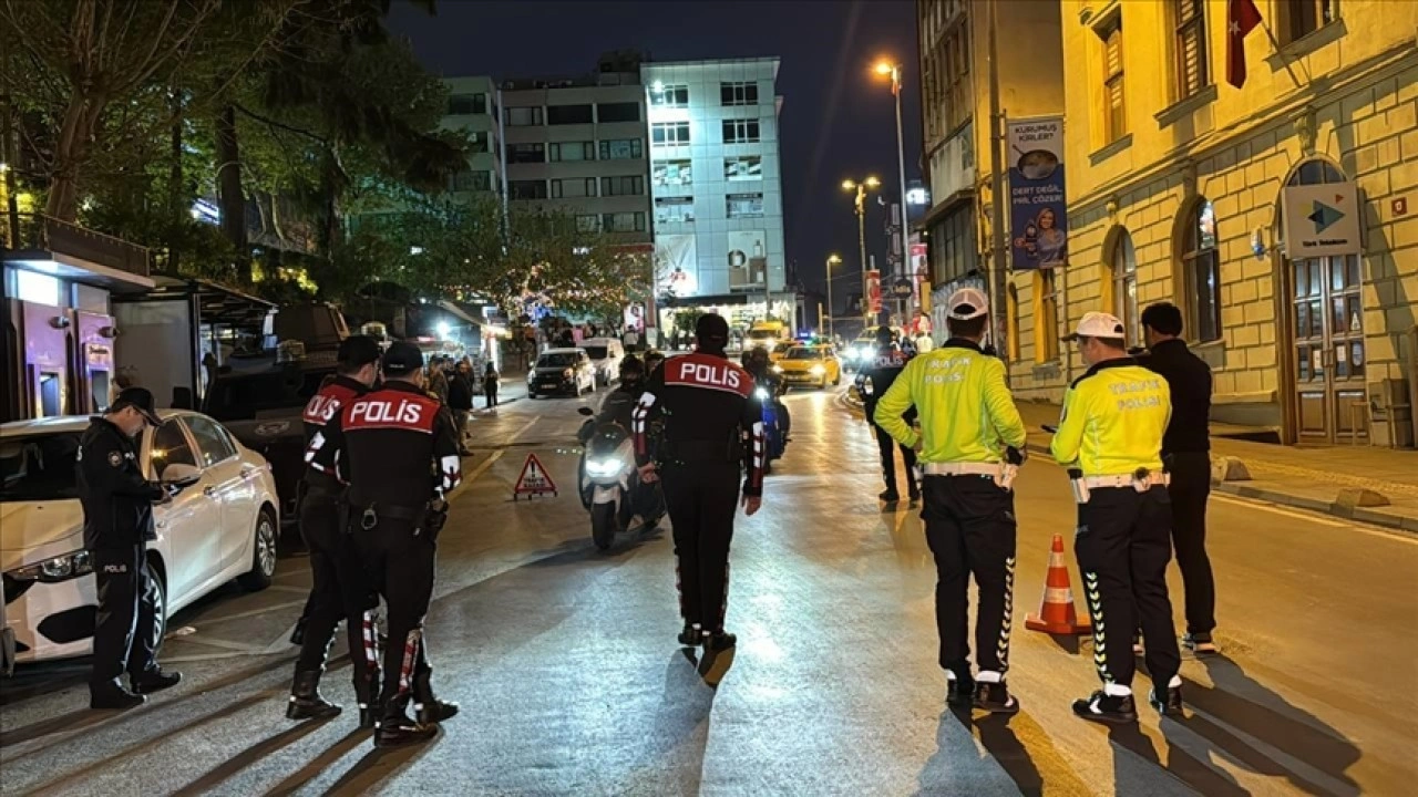'Huzur İstanbul' denetimlerinde 949 kişi yakalandı