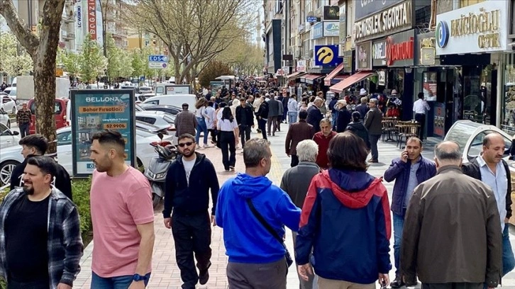 İç Anadolu'da Ramazan Bayramı öncesi alışveriş yoğunluğu yaşandı