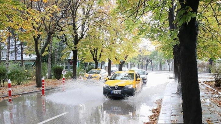 İç Batı Anadolu için gök gürültülü sağanak uyarısı