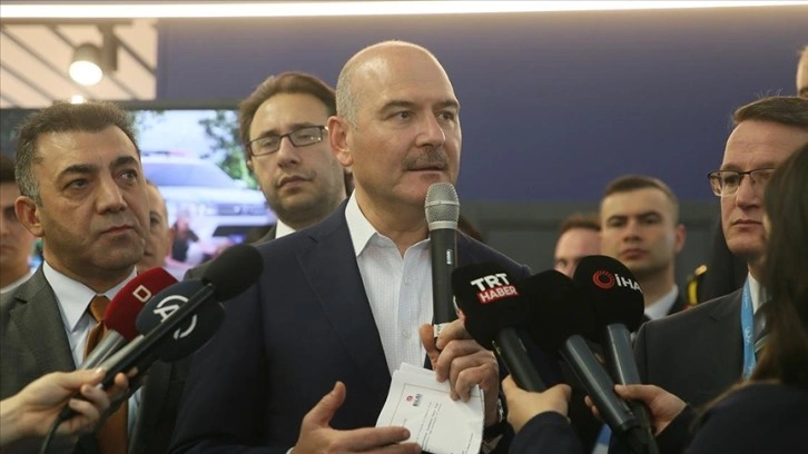 İçişleri Bakanı Soylu: Pasaporta da kimliğe de ehliyete de renkli resim basacağız