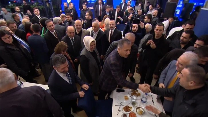 İçişleri Bakanı Yerlikaya, İstanbul'da Gaziantep Hemşehri Sahuru programına katıldı