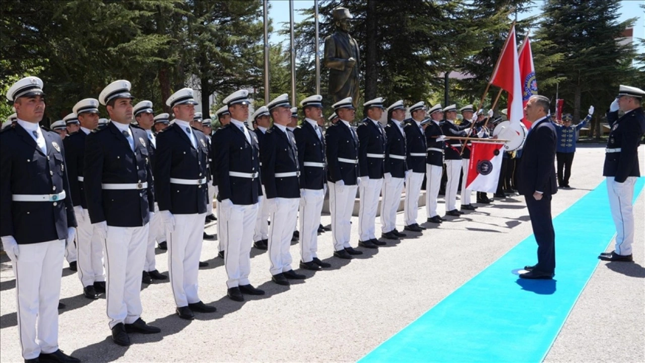 İçişleri Bakanı Yerlikaya, Polis Akademisini ziyaret etti