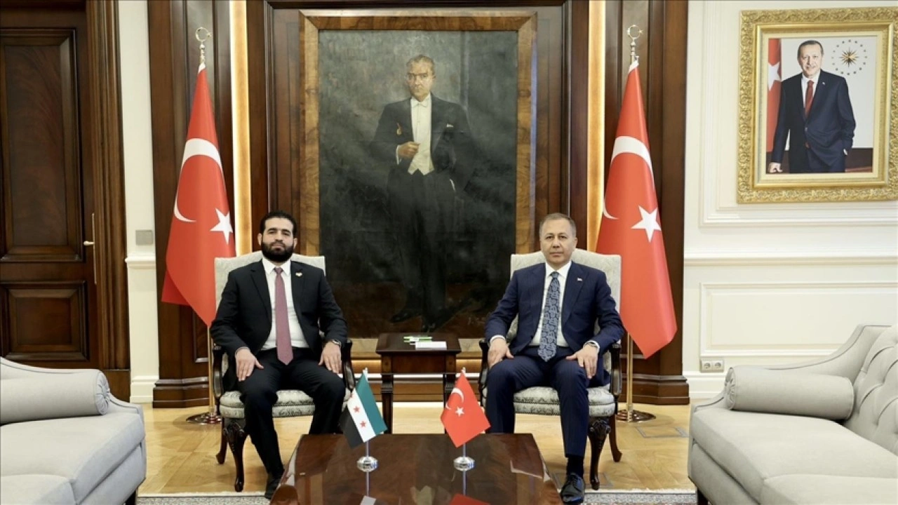 İçişleri Bakanı Yerlikaya, Suriye İçişleri Bakanı Hattab ile görüştü