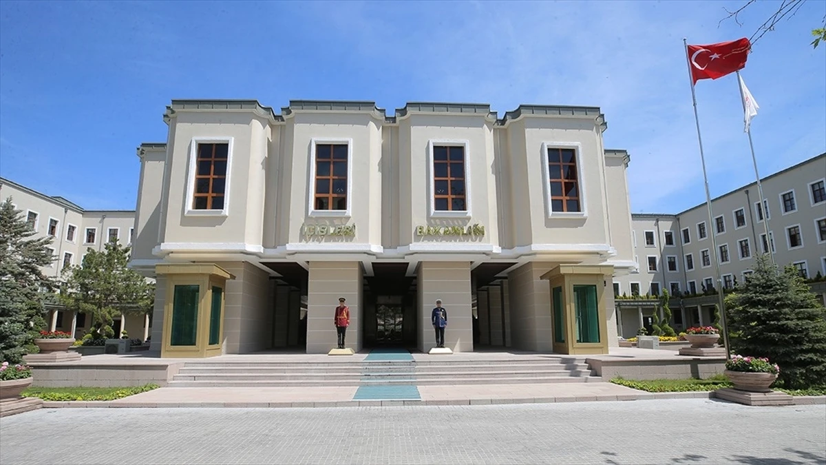 İ&ccedil;işleri Bakanlığından Ankara B&uuml;y&uuml;kşehir Belediye Başkanı Yavaş ve bazı meclis &uuml;yeleri hakkında soruşturma izni