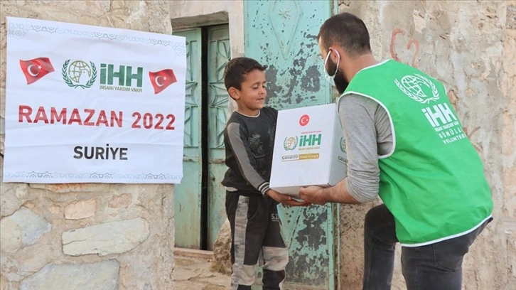İHH'den Afrin'deki 8 bin 500 kişiye Ramazan yardımı