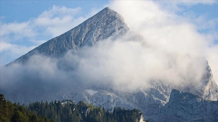 İklim değişikliği 2050'ye kadar Alpler'deki buzulların yüzde 46'sını eritebilir