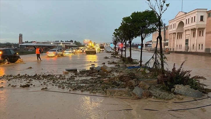 İklim değişikliğinin yağışlara etkisi Ankara'da kendisini gösterdi