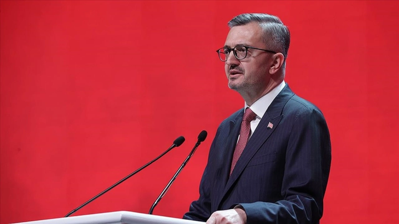 İletişim Başkanı Duran'dan Galata K&ouml;pr&uuml;s&uuml;'nde d&uuml;zenlenecek Filistin y&uuml;r&uuml;y&uuml;ş&uuml;ne destek &ccedil;ağr