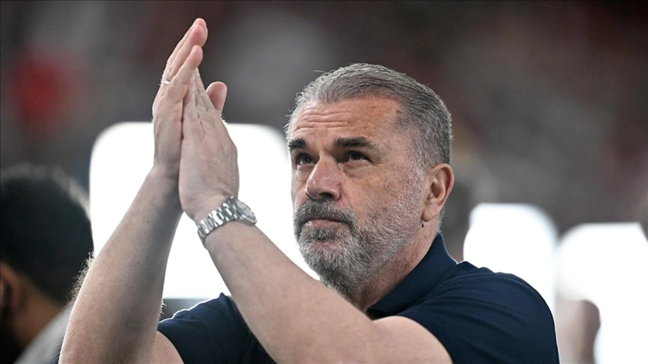 İngiliz medyası, Tottenham Teknik Direktörü Postecoglou'yu "kahraman" ilan etti