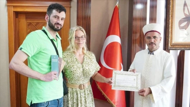 İngiltere vatandaşı Louıse Jane Garderton, Aksaray'da Müslüman oldu