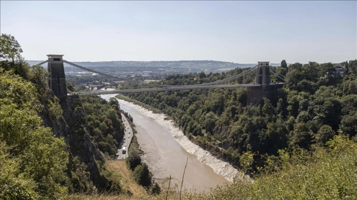 İngiltere’nin önemli su kaynaklarından Avon Nehri kurumak üzere