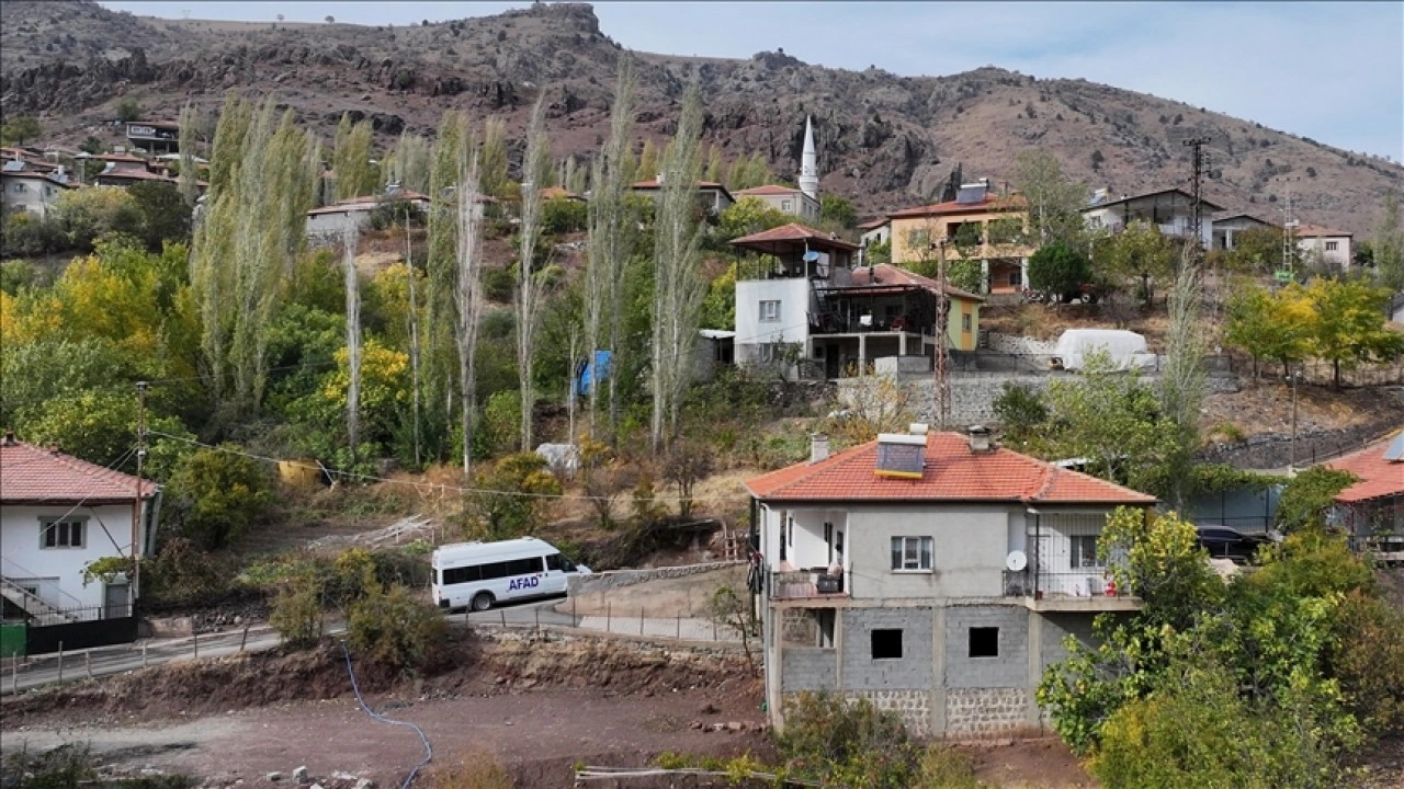 İnsan hayatı için koşturan AFAD, bu sefer öğrencilerin isteği için ter döktü
