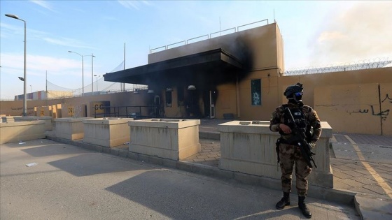 Irak ordusu: Tüm protestocular ABD Büyükelçiliği önünden çekildi