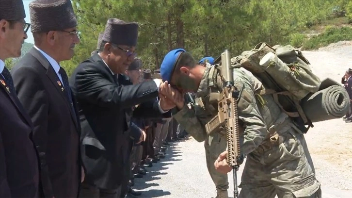 Irak'ın ve Suriye'nin kuzeyinde görev alan komandolar Kıbrıs gazileriyle buluştu