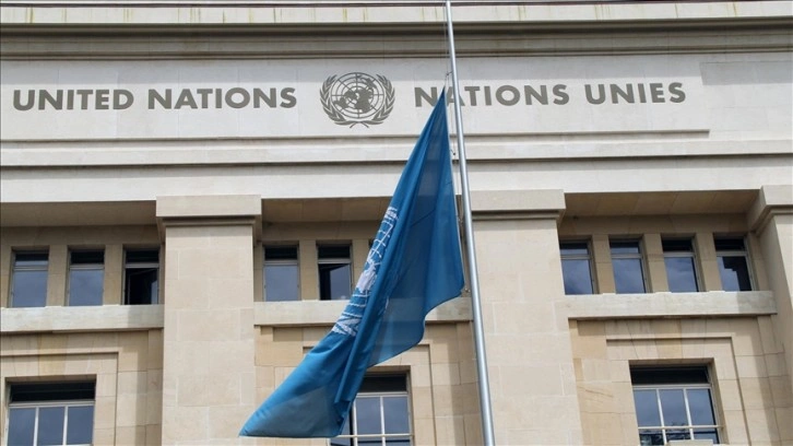 İran Cumhurbaşkanı Reisi'nin hayatını kaybetmesinin ardından BM, bayrağını yarıya indirdi
