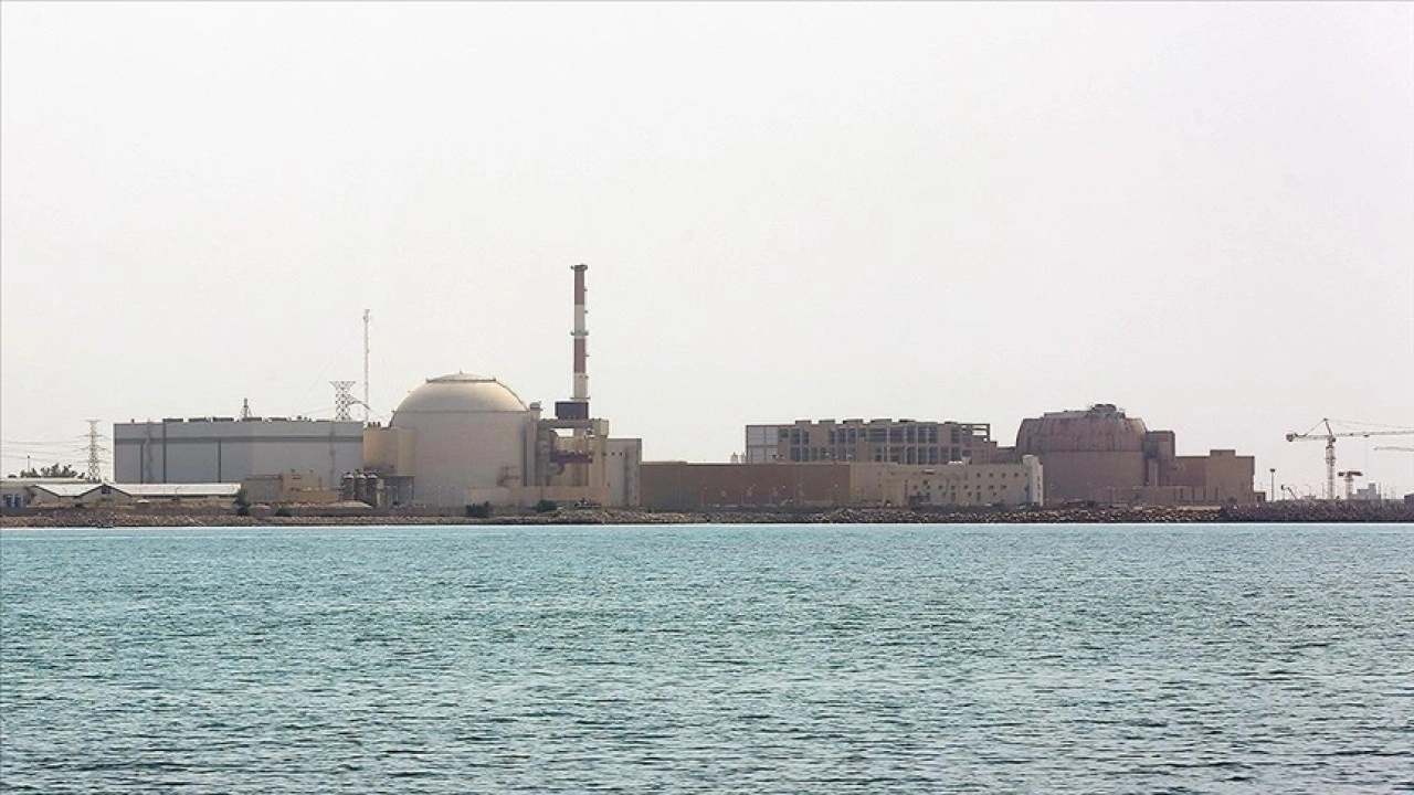 İran'da Uluslararası Atom Enerjisi Ajansıyla işbirliğini askıya alma girişimi ne anlama geliyor