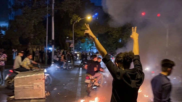 İran’da protestolara katılanlara yönelik yargılamalarda ikinci idam cezası verildi