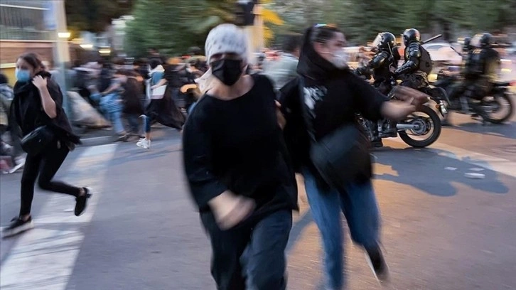 İran'ın güneybatısında bir istihbarat görevlisi öldürüldü