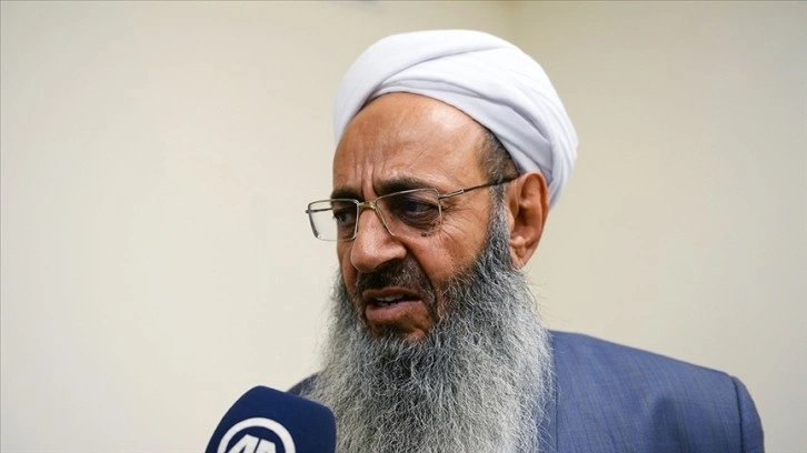 İranlı Sünni din adamı İsmailzehi'den referandum çağrısı
