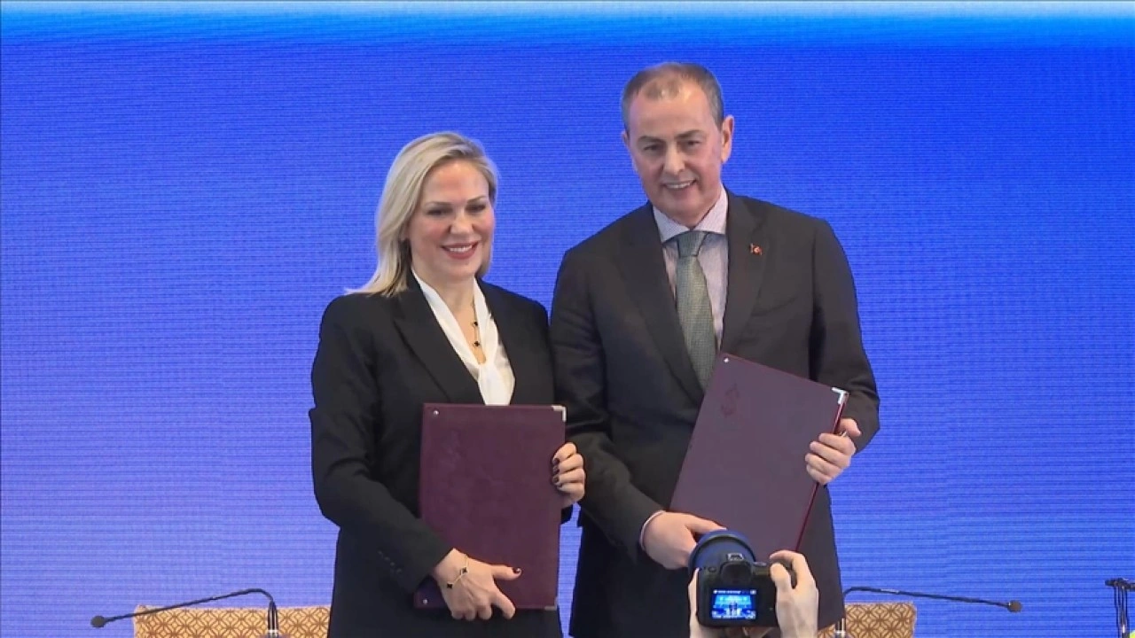 İş Bankası'ndan Türk tenisine destek