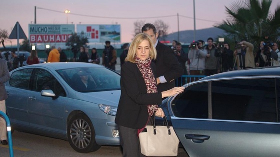 İspanya'da Prenses Cristina'ya para, eşine hapis cezası