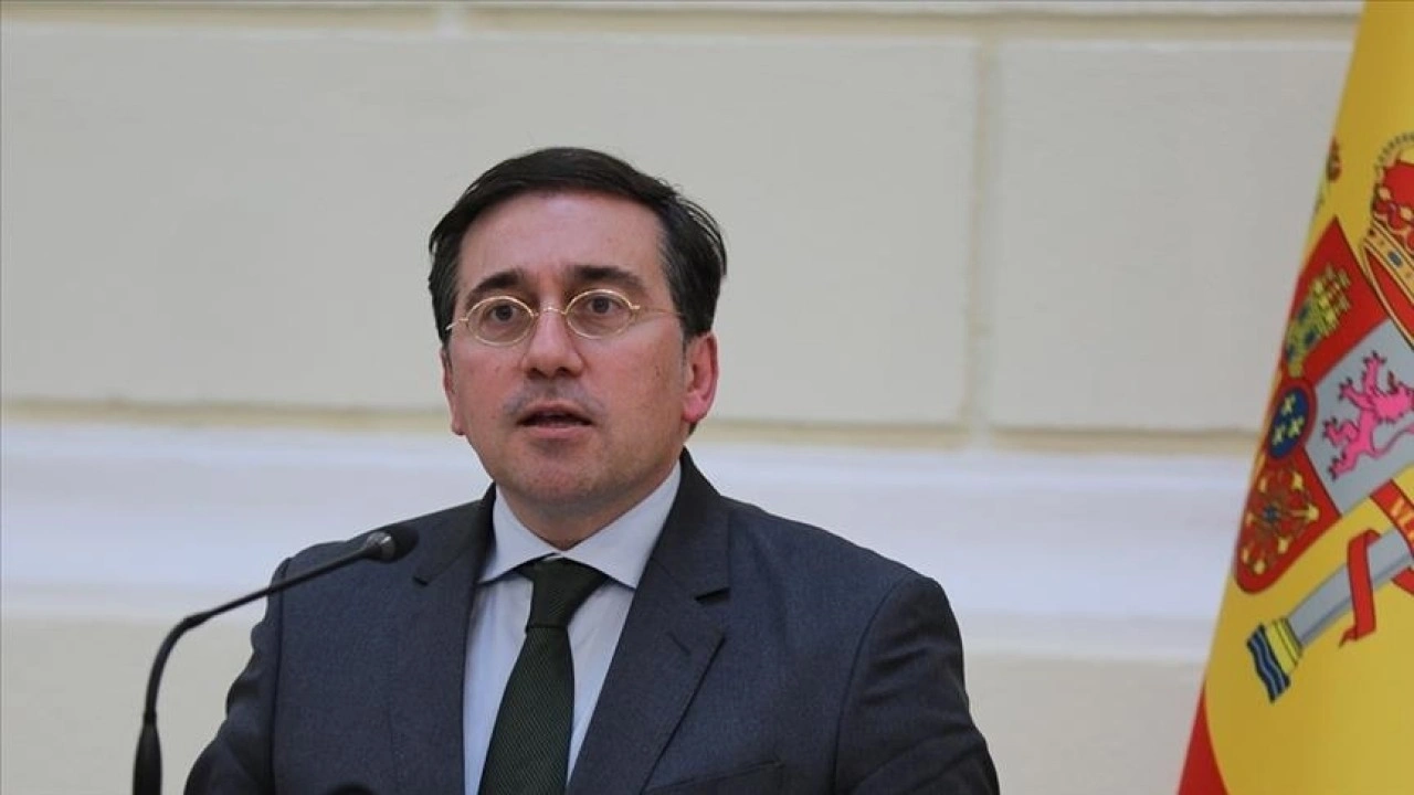 İspanya Dışişleri Bakanı Albares, AB'yi İsrail'e karşı çok geç harekete geçmekle suçladı