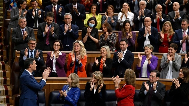 İspanya'da yeni hükümette önemli bakanların isimleri değişmedi