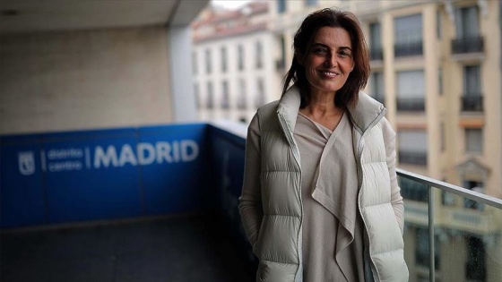 İspanyol şarkıcı Monica Molina&#039;nın Türkiye tutkusu Kovid-19 salgınının önüne geçti