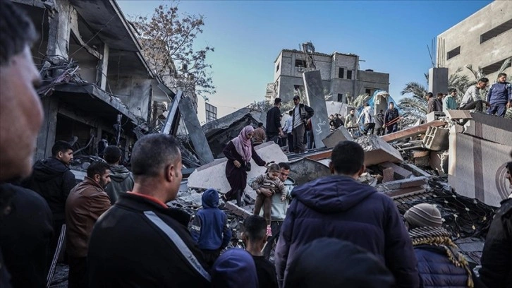 İsrail, abluka altındaki Gazze'ye saldırılarını 122. gününde de sürdürüyor