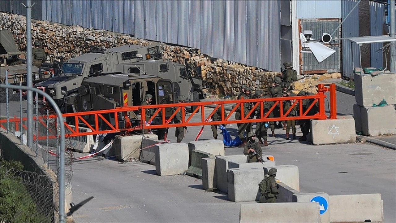 İsrail askerleri ile yerleşimcilerin Batı Şeria'daki saldırılarında 6 Filistinli yaralandı