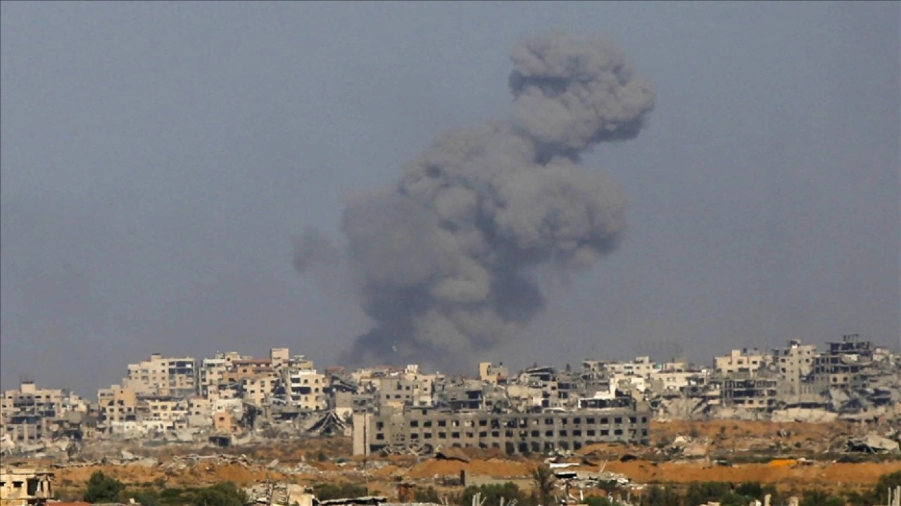 İsrail, ateşkese rağmen Han Yunus ve Gazze’nin doğusunda yıkımlarını yoğunlaştırdı