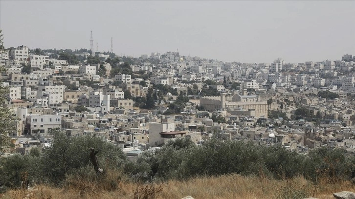 İsrail, Batı Şeria'nın el-Halil kentinde Yahudi yerleşimi kurmak için 64 dönüm araziye el koydu