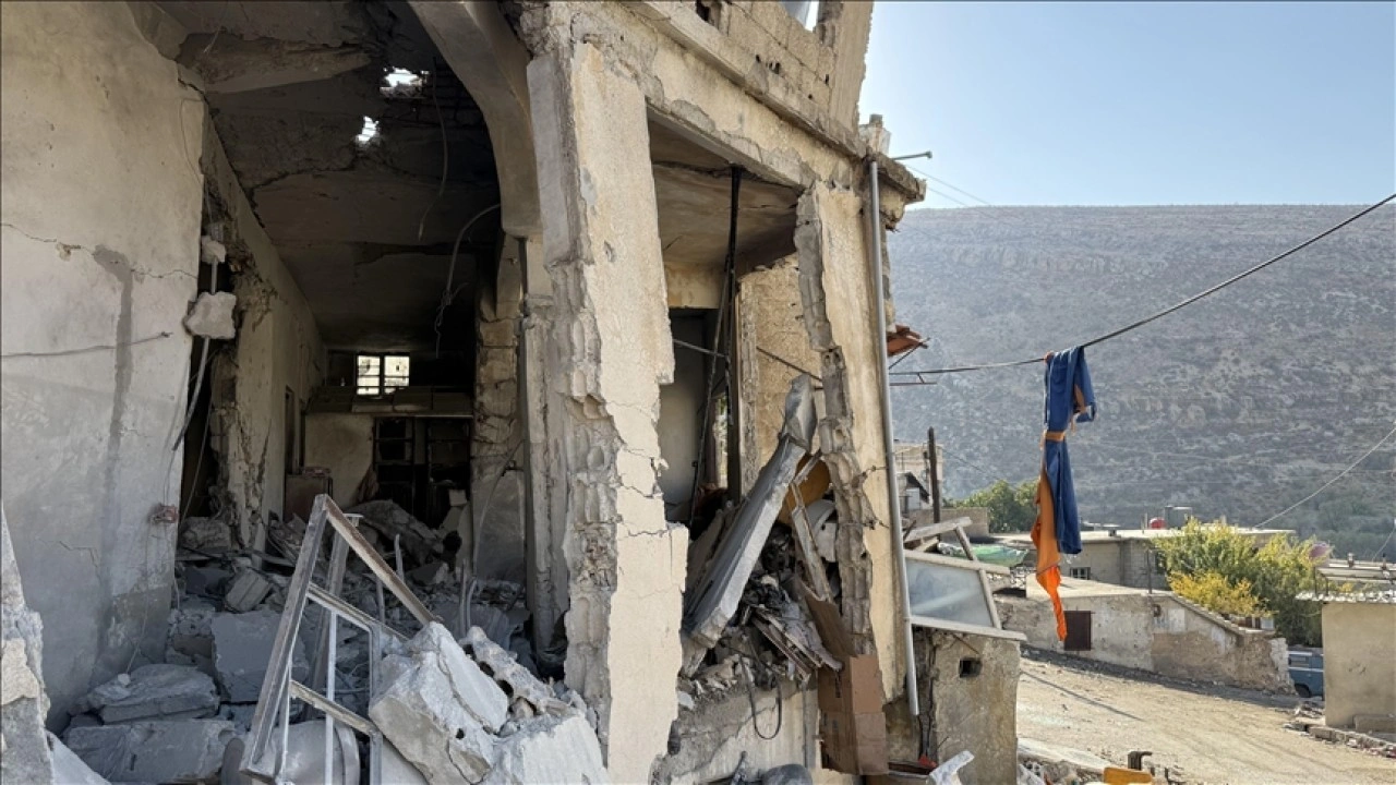 İsrail'e ait SİHA'lar, Şam kırsalına 3 hava saldırısı düzenledi