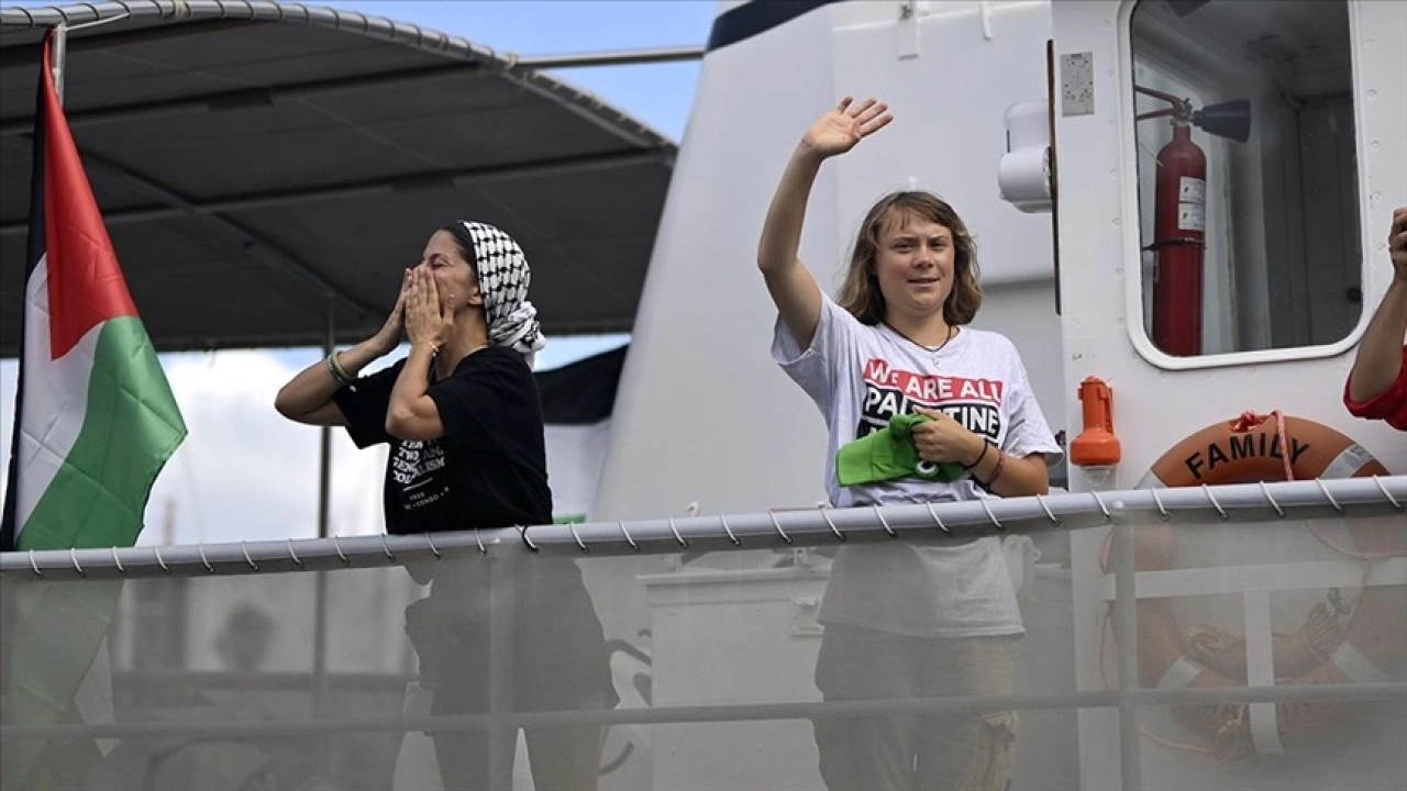 İsrail, Greta Thunberg dahil alıkonan 171 aktivisti daha sınır dışı etti