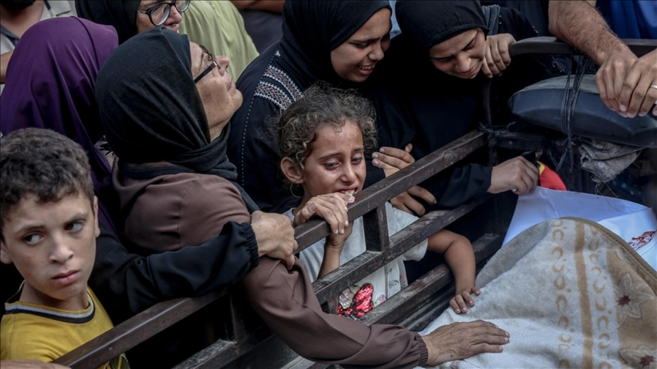 İsrail'in Gazze Şeridi'ne düzenlediği saldırılarda en az 11 kişi can verdi