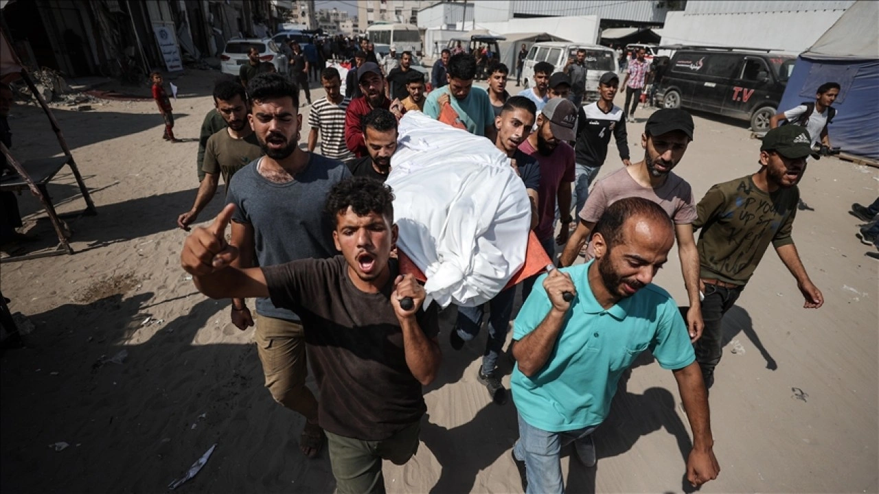 İsrail’in Gazze Şeridi’nin çeşitli yerlerindeki saldırılarında 55 Filistinli hayatını kaybetti