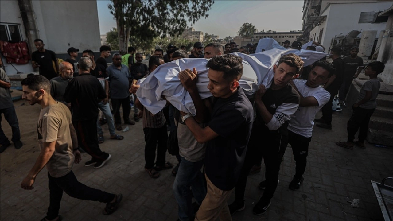 İsrail'in Gazze'ye bu sabah düzenlediği saldırılarda 4'ü çocuk 13 Filistinli hayatını