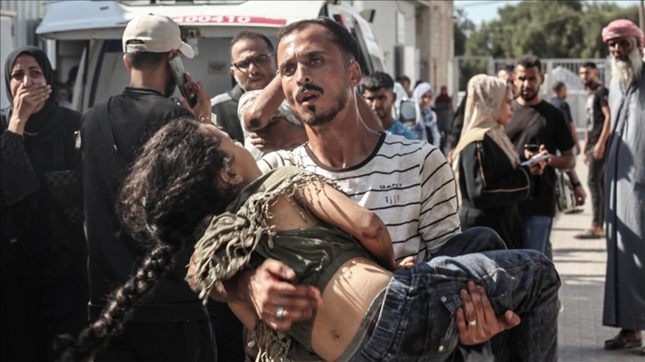 İsrail'in Gazze'ye düzenlediği saldırılarda 12 Filistinli hayatını kaybetti