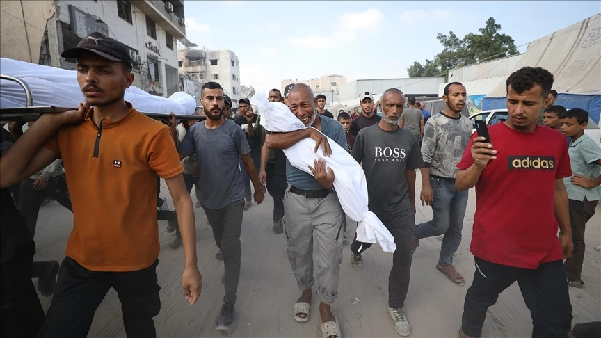 İsrail'in Gazze'ye düzenlediği saldırılarda son 24 saatte 69 Filistinli canından oldu