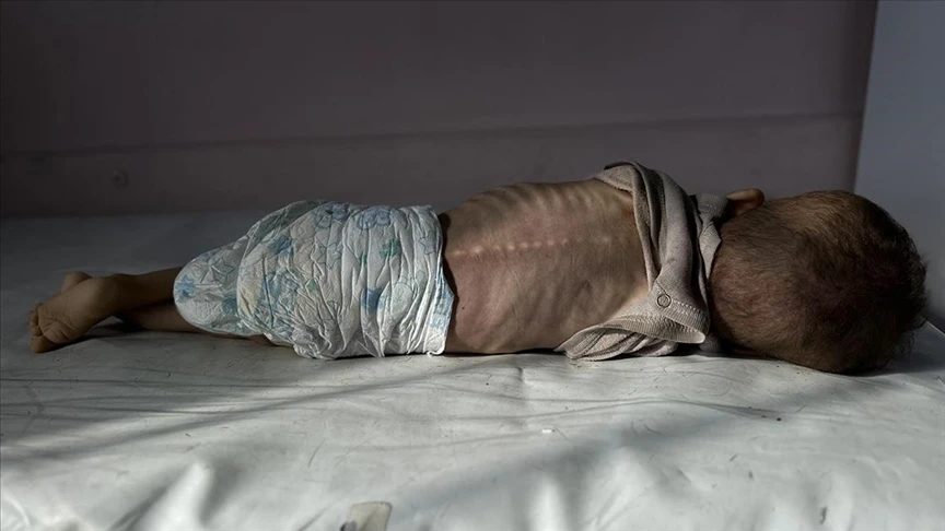 İsrail'in Gazze'ye saldırılarında can kaybı son 24 saatte 100 artarak 61 bin 258'e çıktı