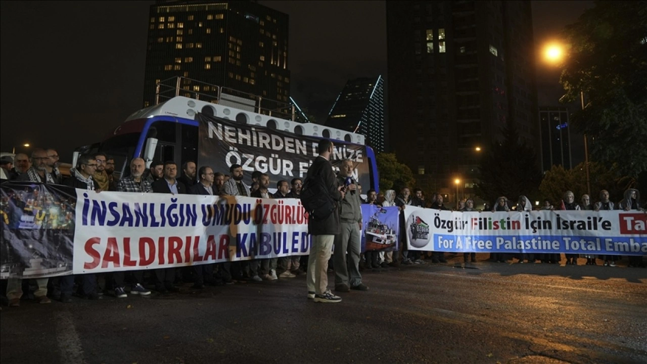 İsrail'in Özgürlük Filosu Koalisyonu'na saldırısı protesto edildi