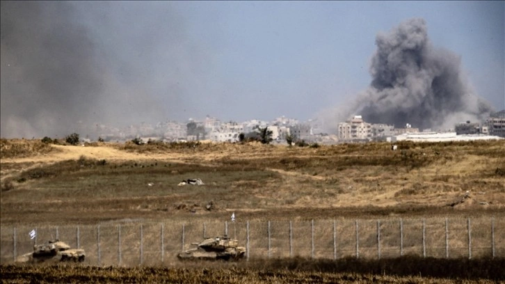 İsrail ordusu, uluslararası uyarılara rağmen Refah'a saldırılarına devam ediyor
