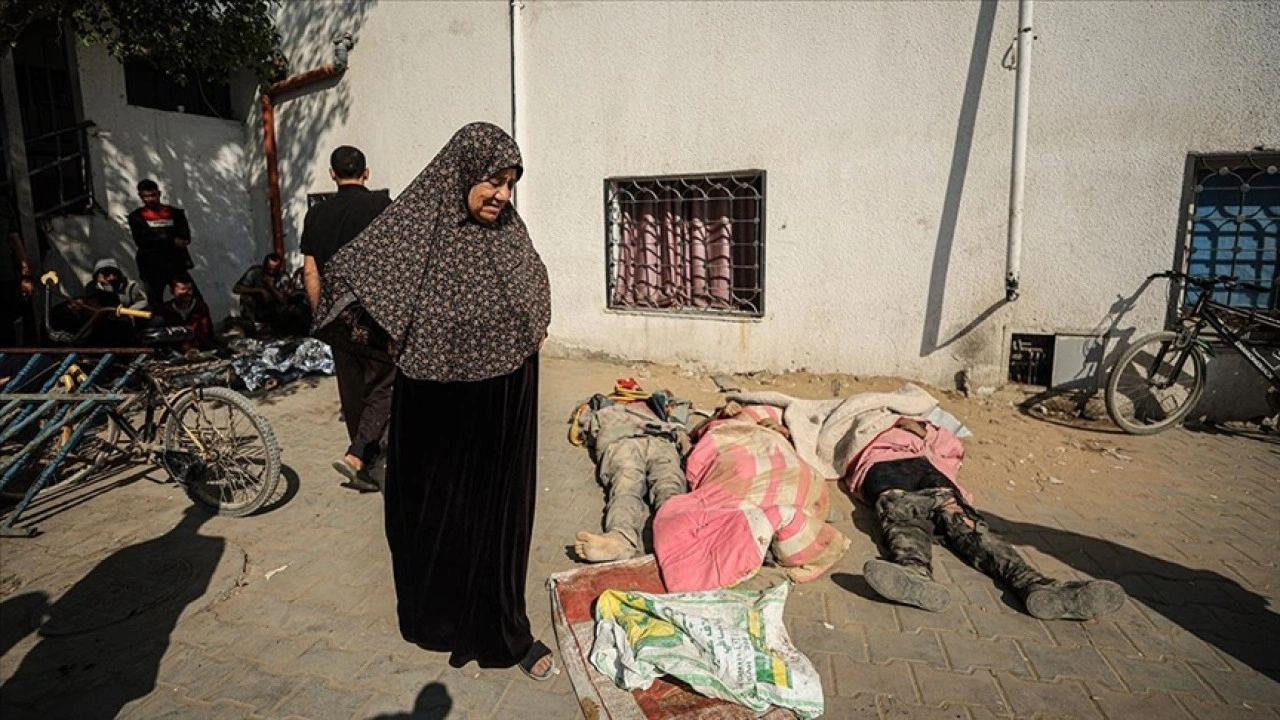 İsrail ordusunun, Gazze'ye düzenlediği saldırılarda 42 Filistinli öldü