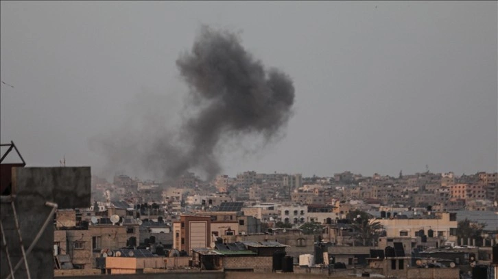 İsrail ordusunun Gazze’nin çeşitli noktalarına düzenlediği saldırılarda 23 Filistinli öldü