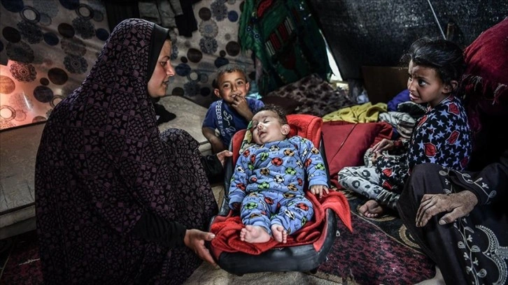 İsrail saldırıları altındaki Gazze'de 2 çocuk daha