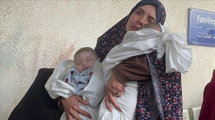 İsrail saldırısında iki bebeğini kaybeden Filistinli anne: Çocuklarıma doyamadım