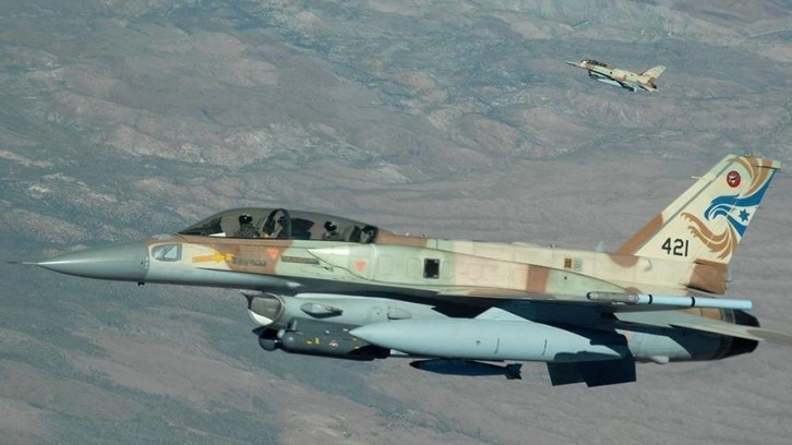 İsrail savaş uçakları Beyrut üzerinde alçak uçuş yaptı
