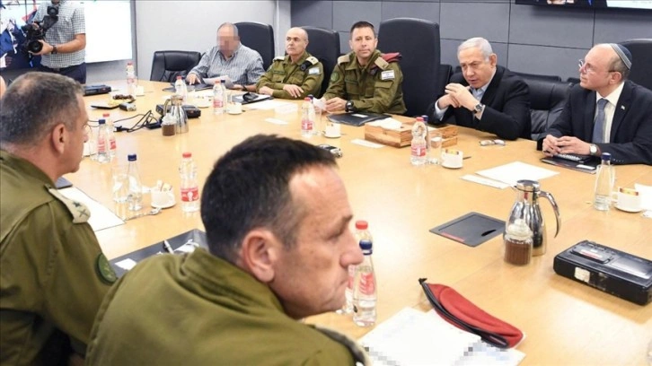 İsrail'de Bennett'in Netanyahu ile yeni hükümet kurmayı değerlendirdiği iddia edildi