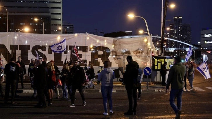 İsrail'de Netanyahu hükümetinin yargı düzenlemesine karşı kitlesel protesto